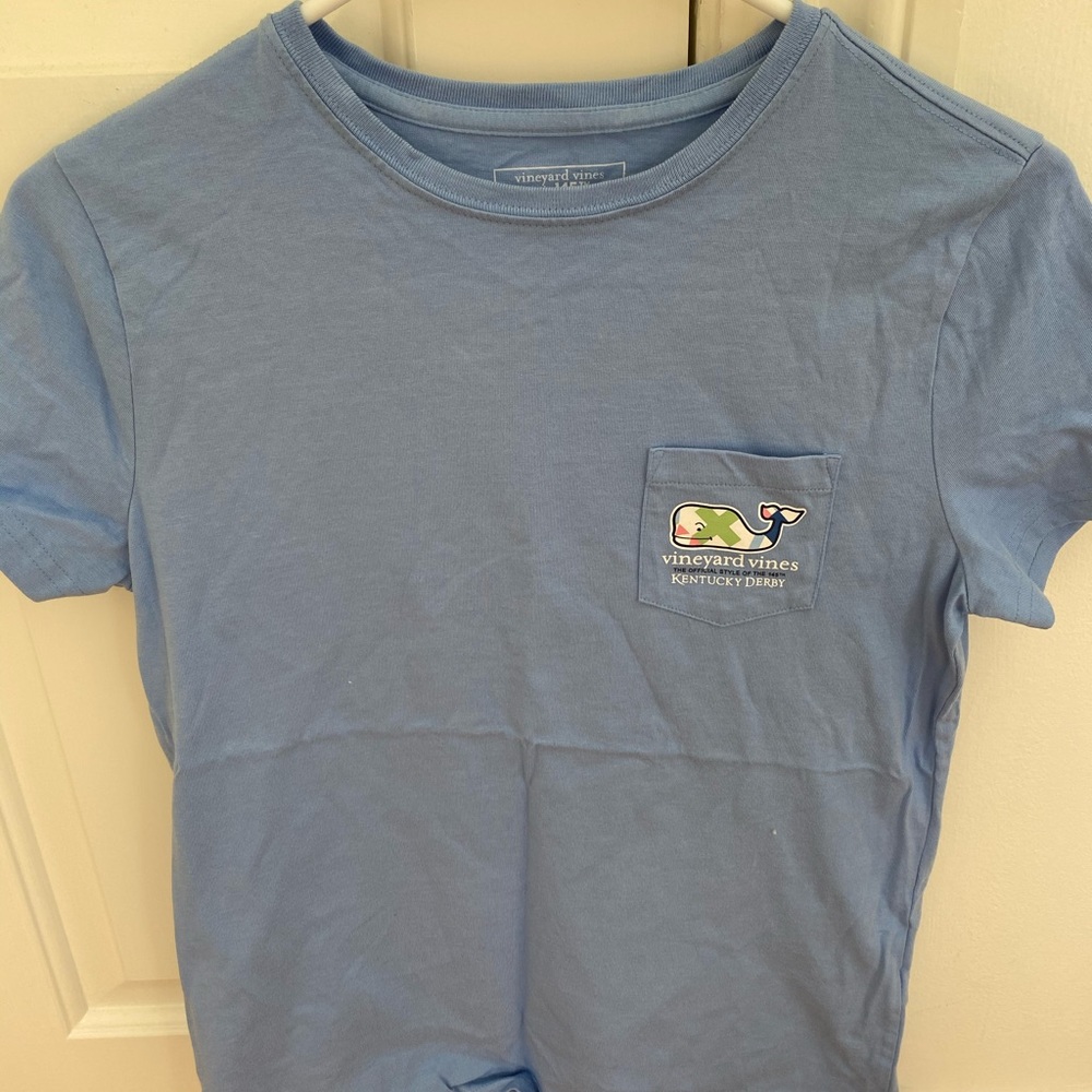 Vineyard Vines light blue tee